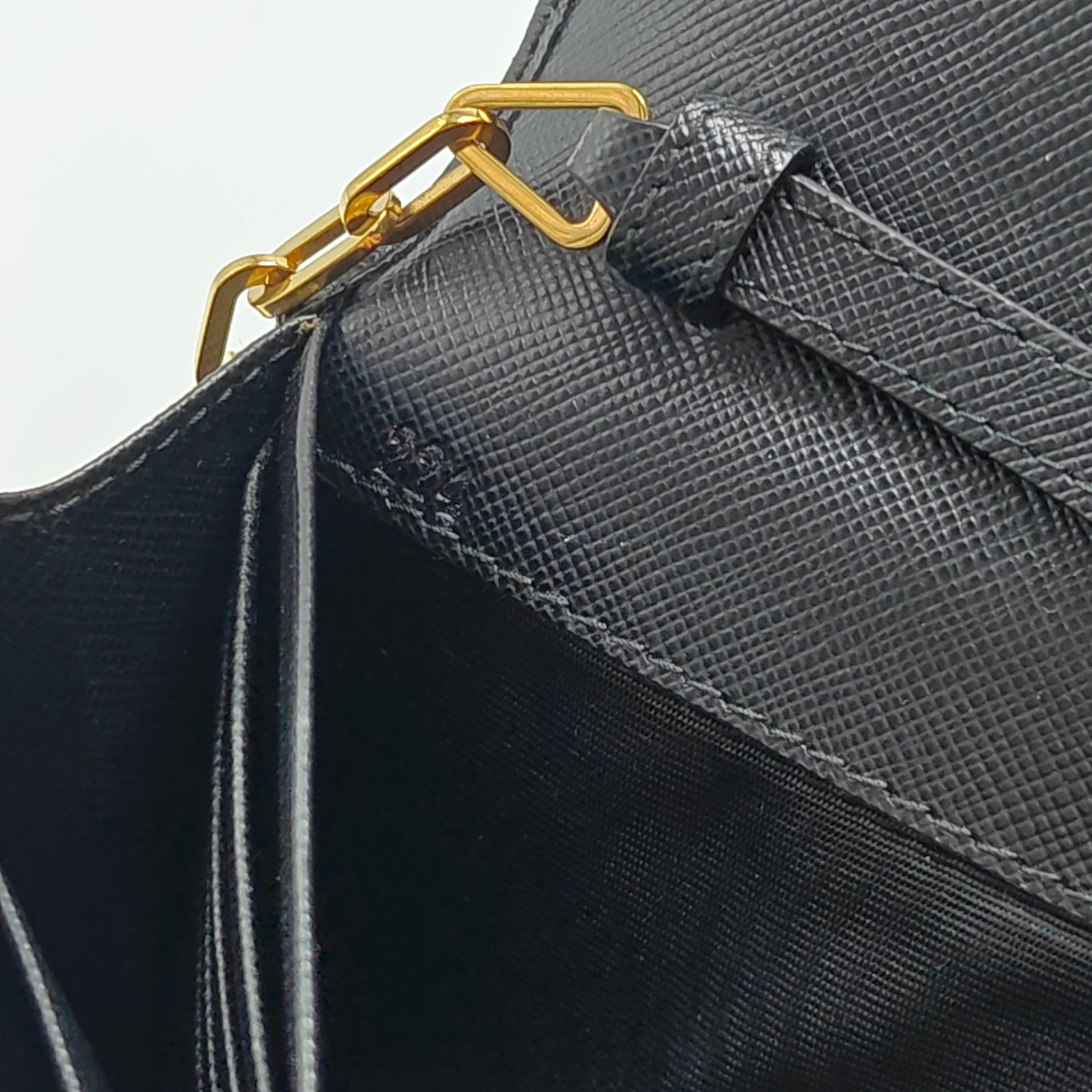 Saffiano Chain Wallet Black