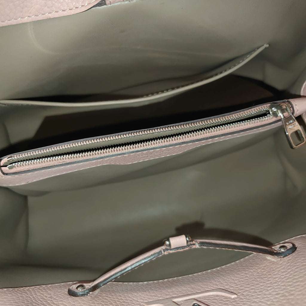 Galet Taurillon Leather Capucines MM Bag