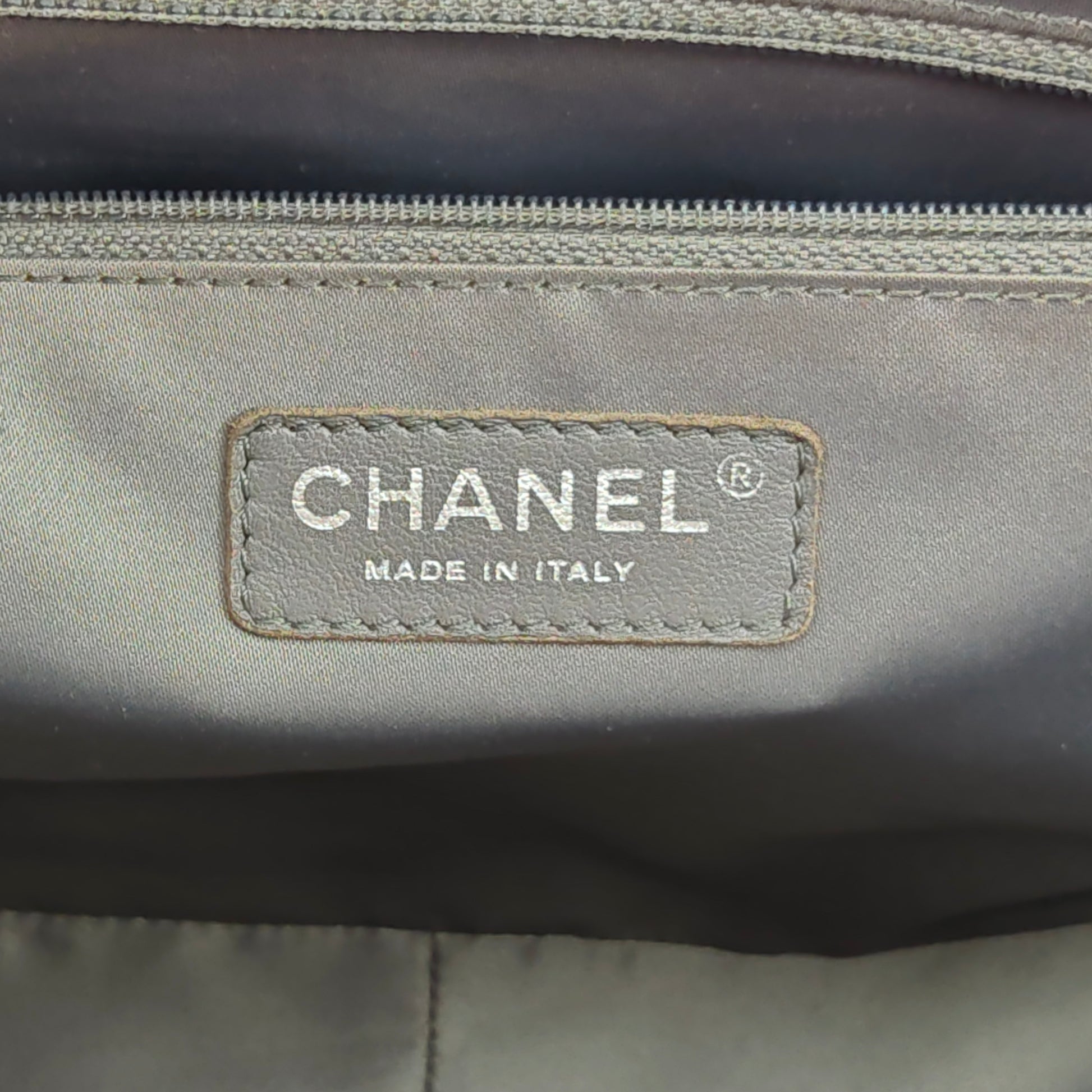 Grand Shopping Tote