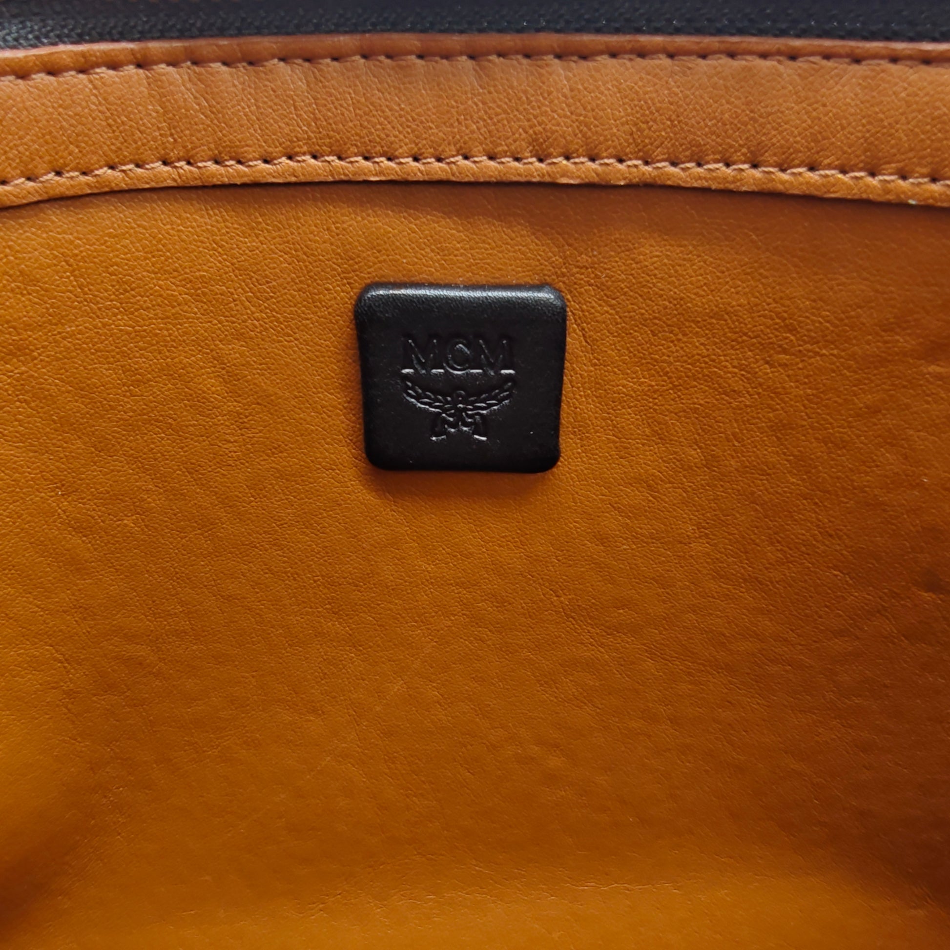 Visetos Wristlet Zip Pouch
