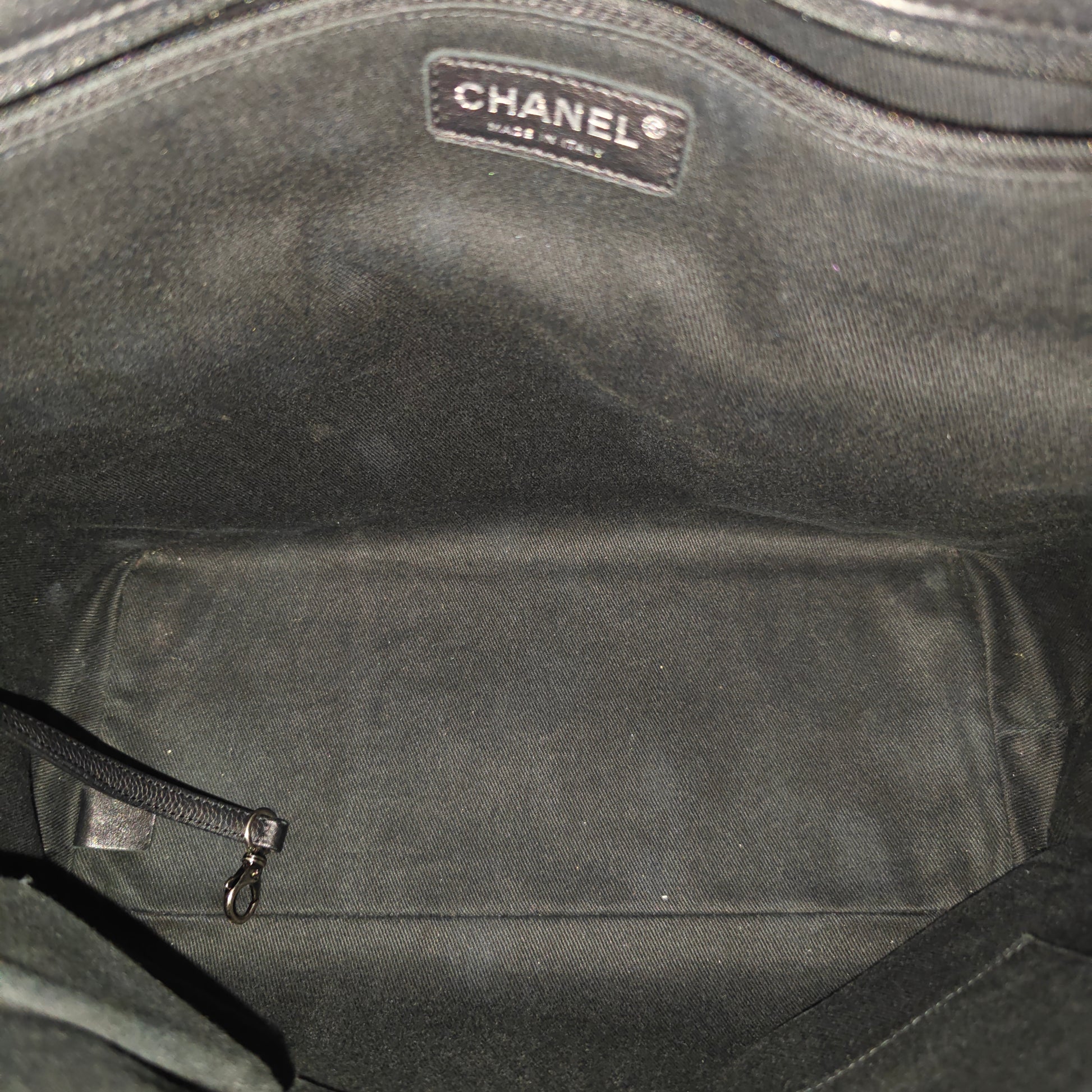 Caviar Shopping In Chains Tote twins