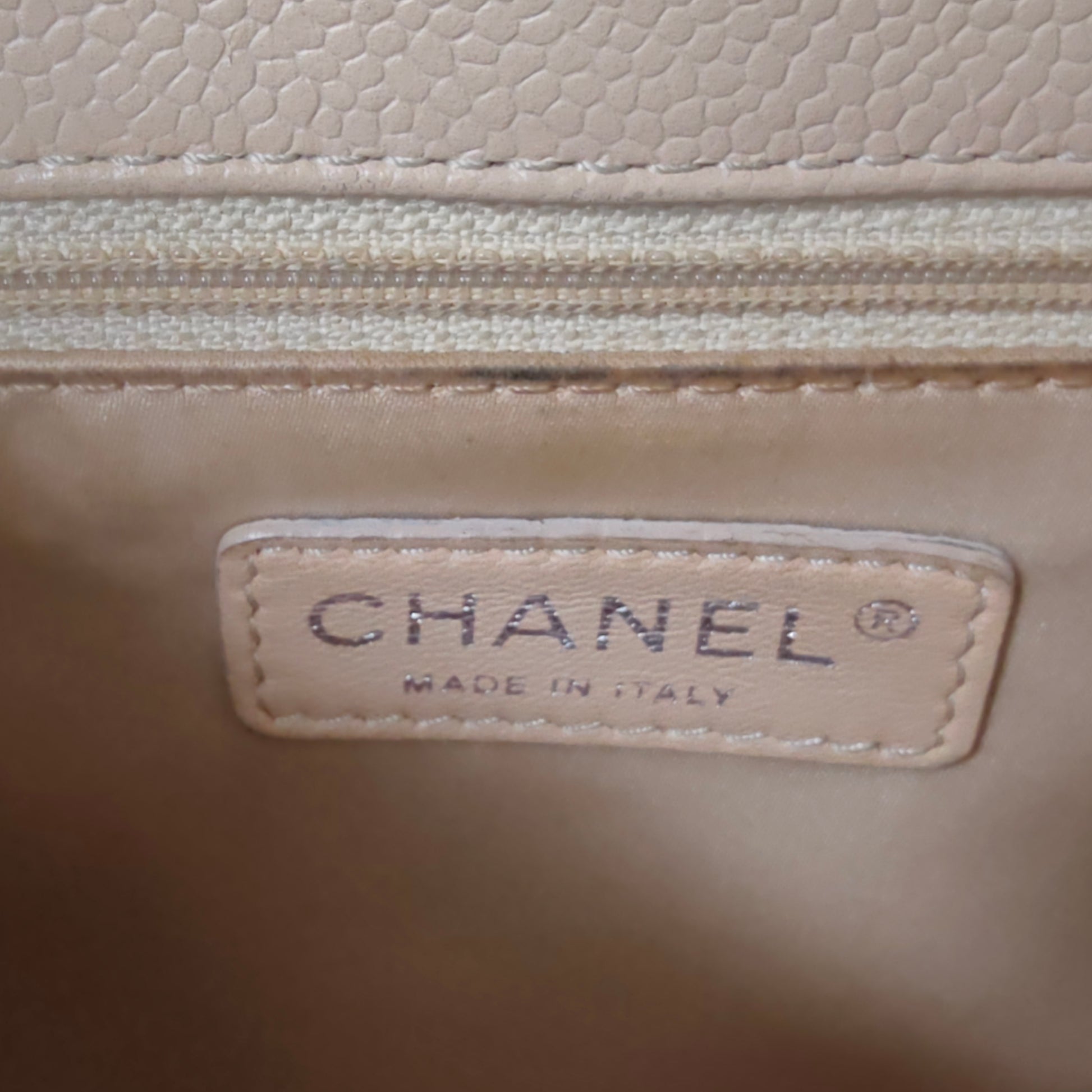 Caviar Quilted Grand Shopping Tote GST Beige Clair