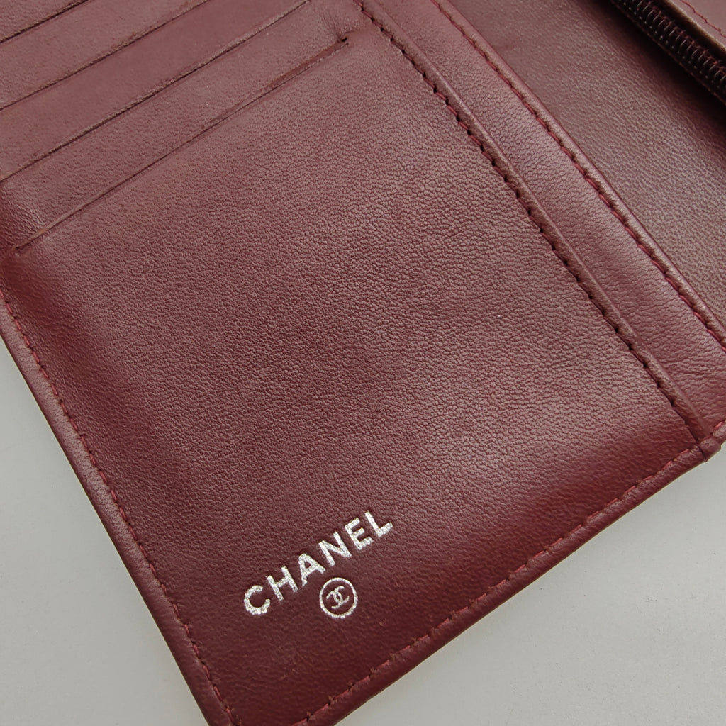 Lambskin Quilted Yen Wallet Black