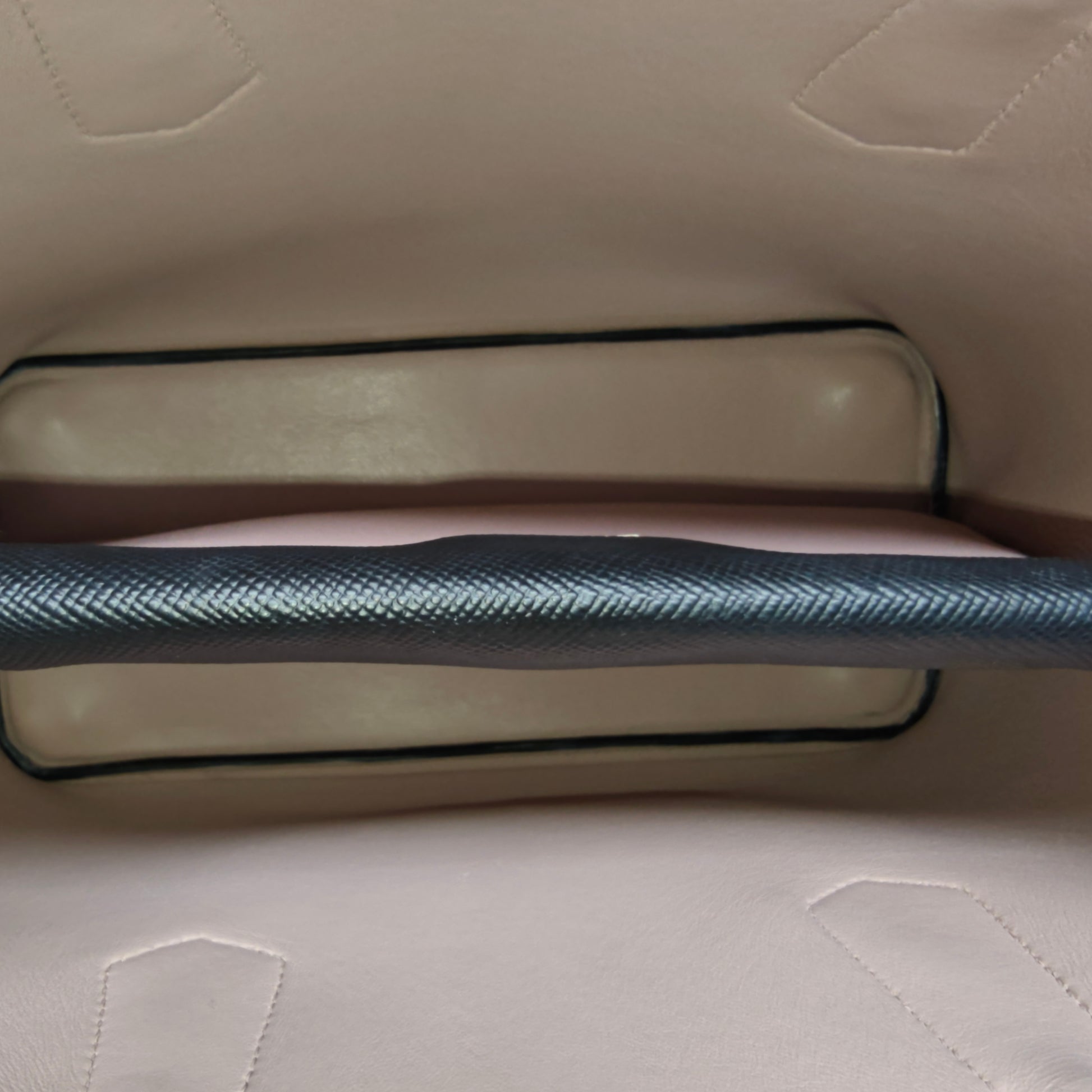 Prada Black Saffiano Cuir 2way pink inner layer shoulder bag twins