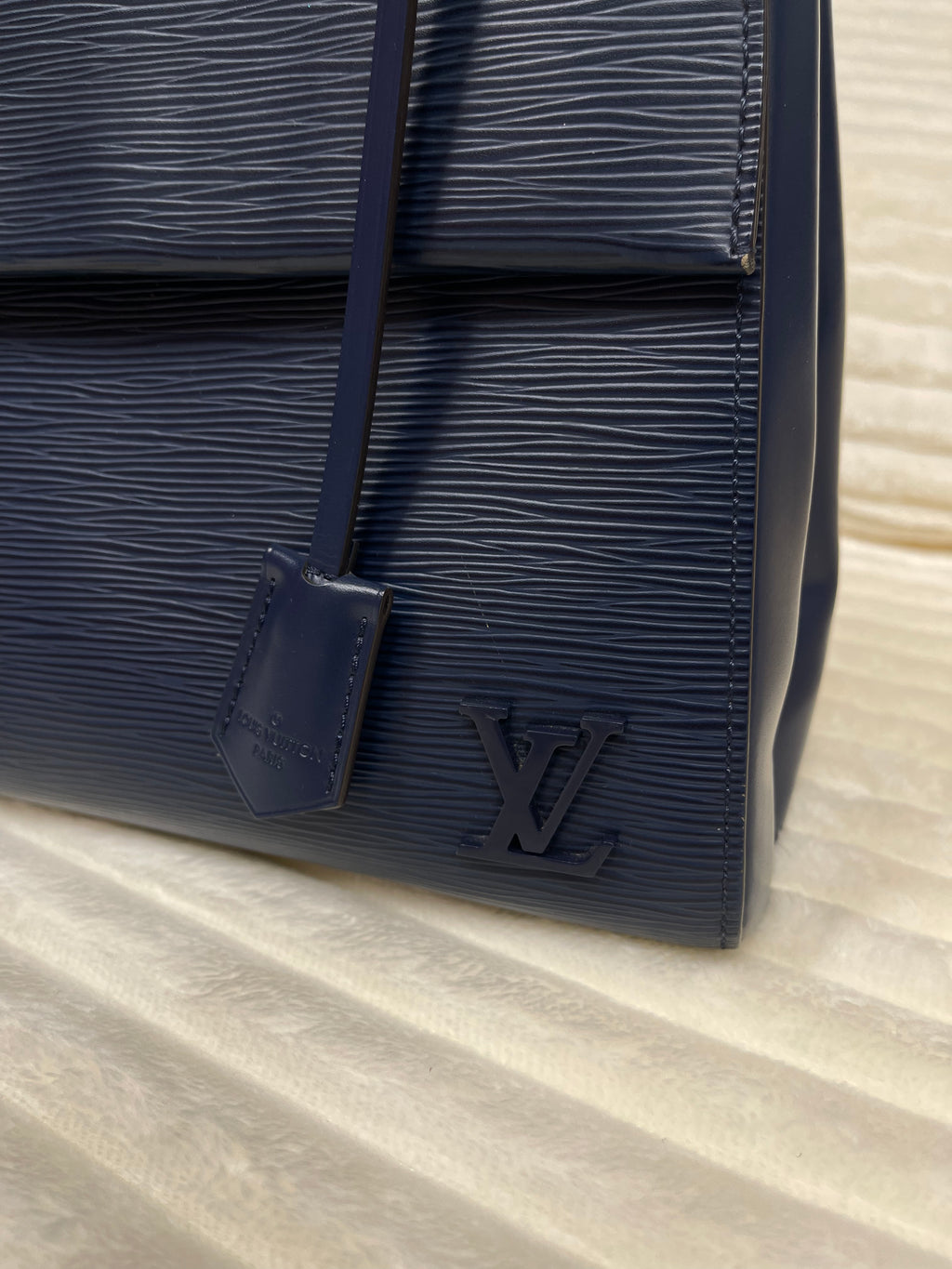 Louis Vuitton Cluny Top Handle Bag Epi Leather