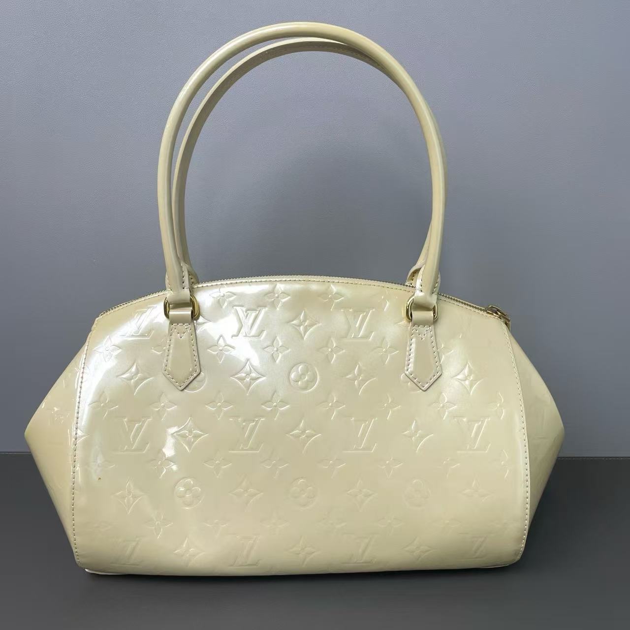 Louis Vuitton Monogram Vernis Sherwood LDZ0057