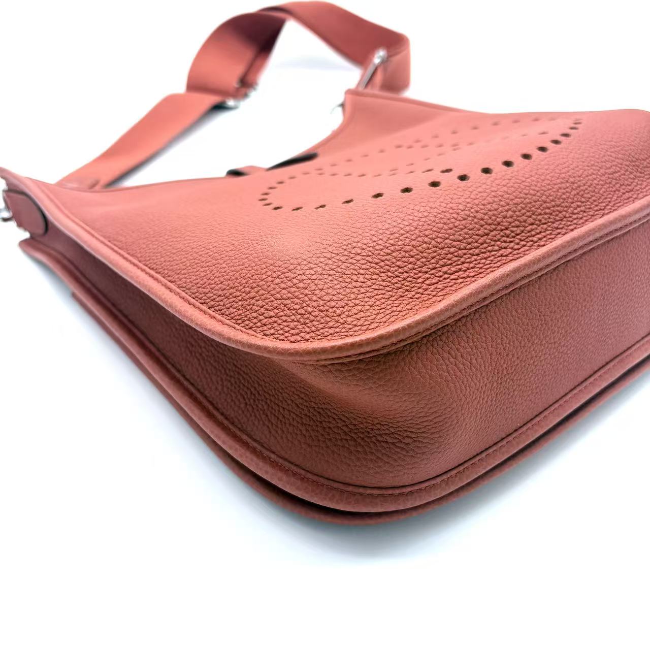 Taurillon Clemence Evelyne III GM Orange