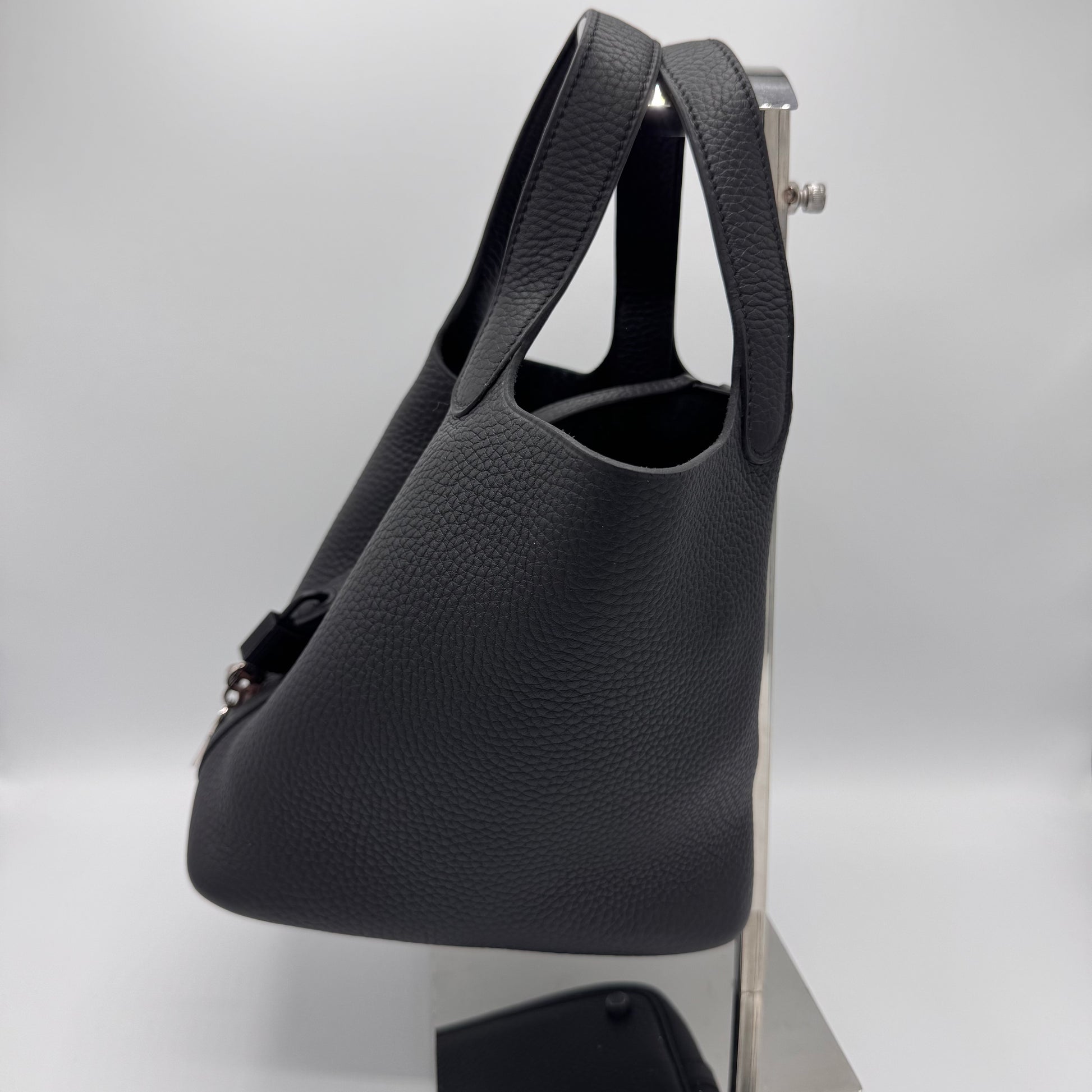 Hermès Picotin Lock 18 Monochrome Black Clemence Black Hardware