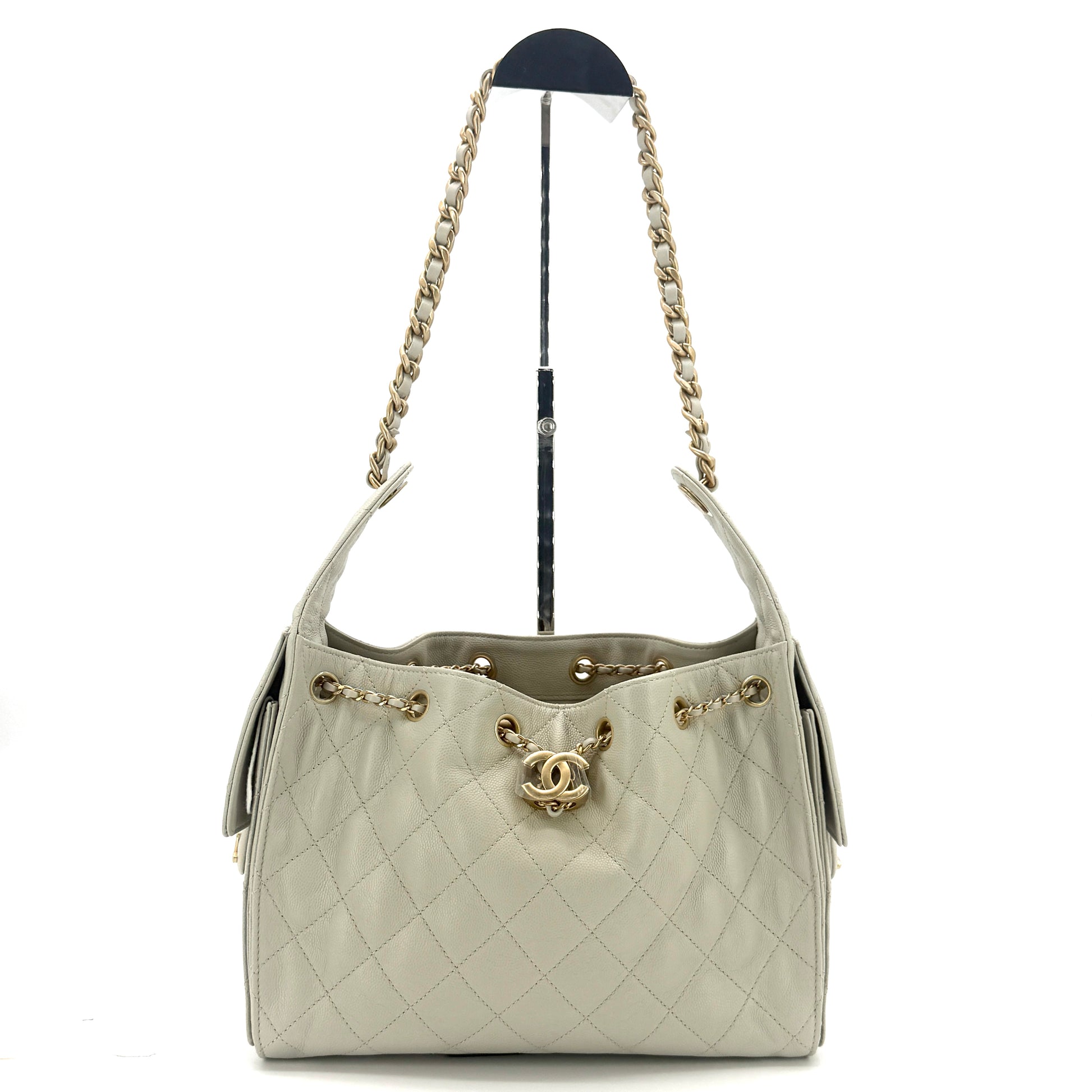 25 Hobo Bag Quilted Caviar Small