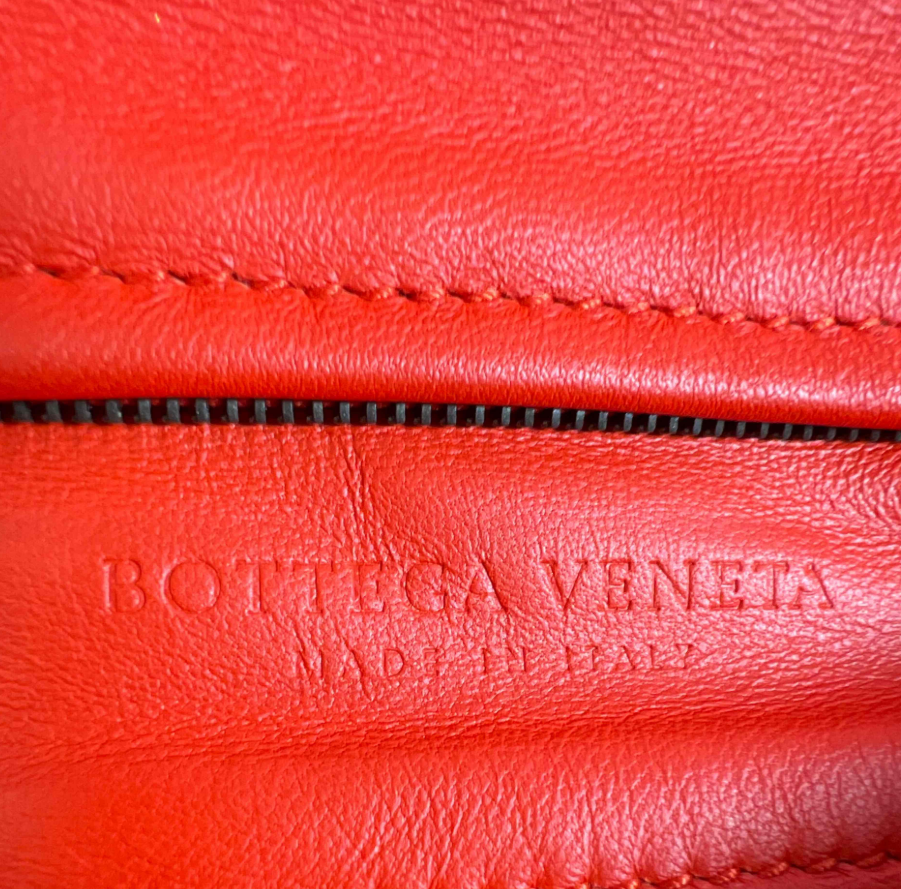 Bottega Veneta Intrecciato Turn-Lock Clutch W23316
