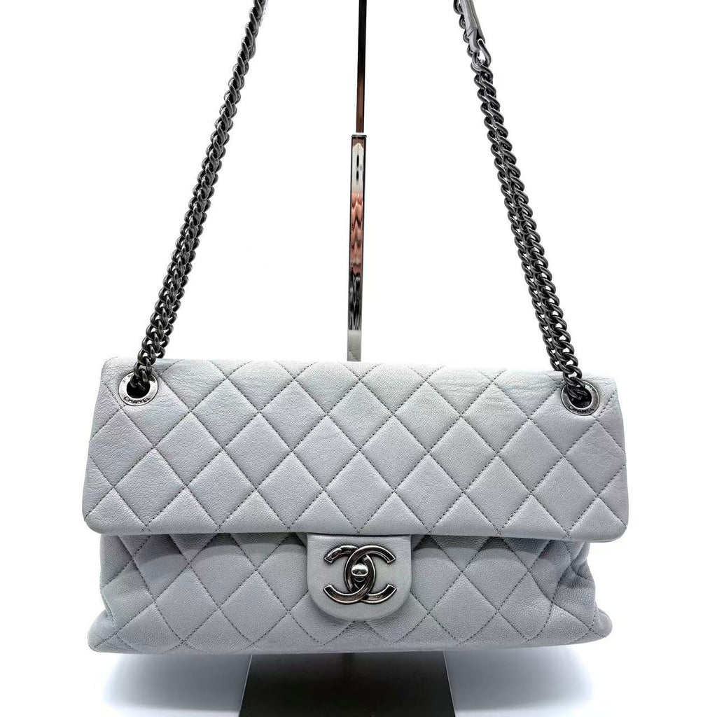 Classic Single Flap Bag Quilted Lambskin Medium