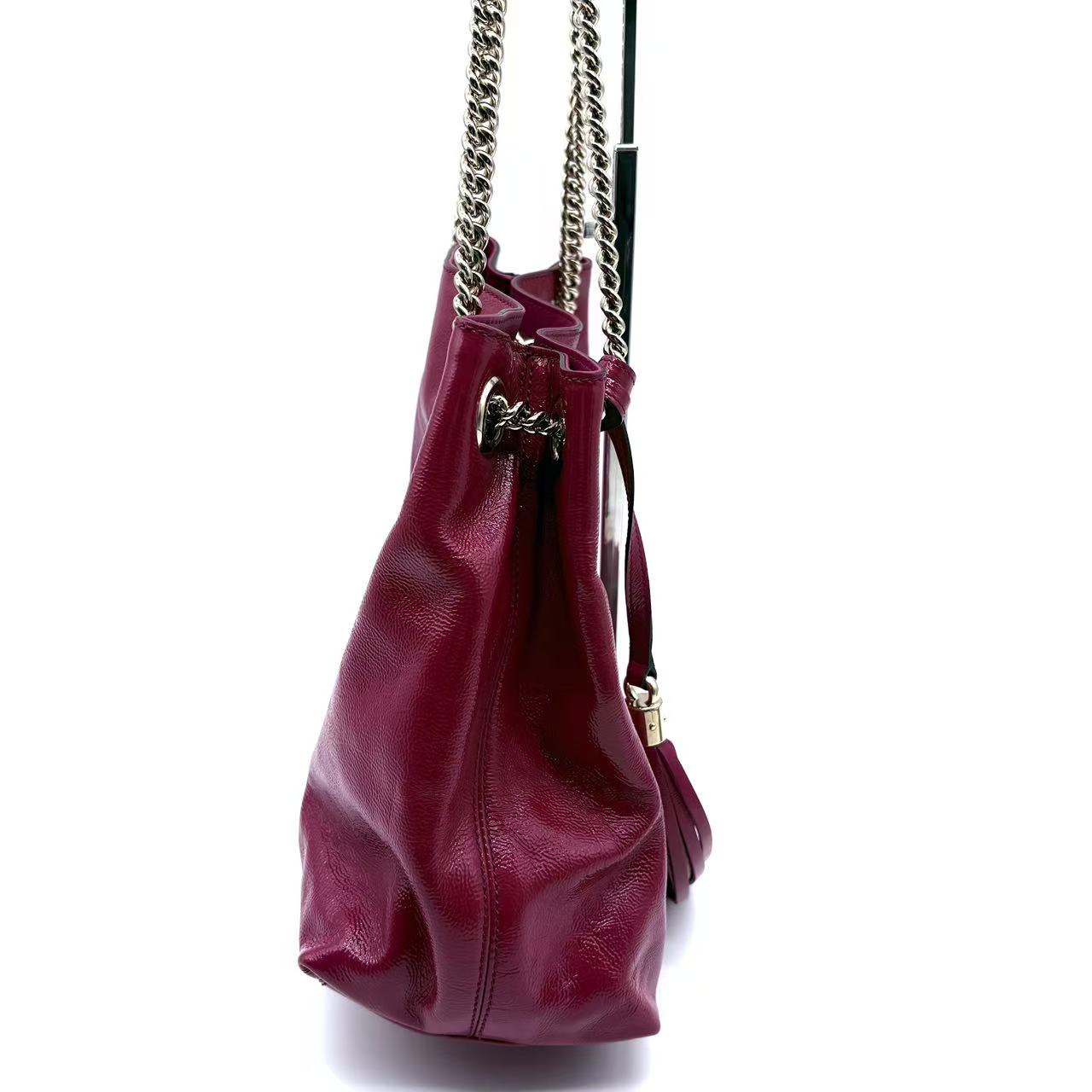 Soho Chain Strap Shoulder Bag Leather Medium