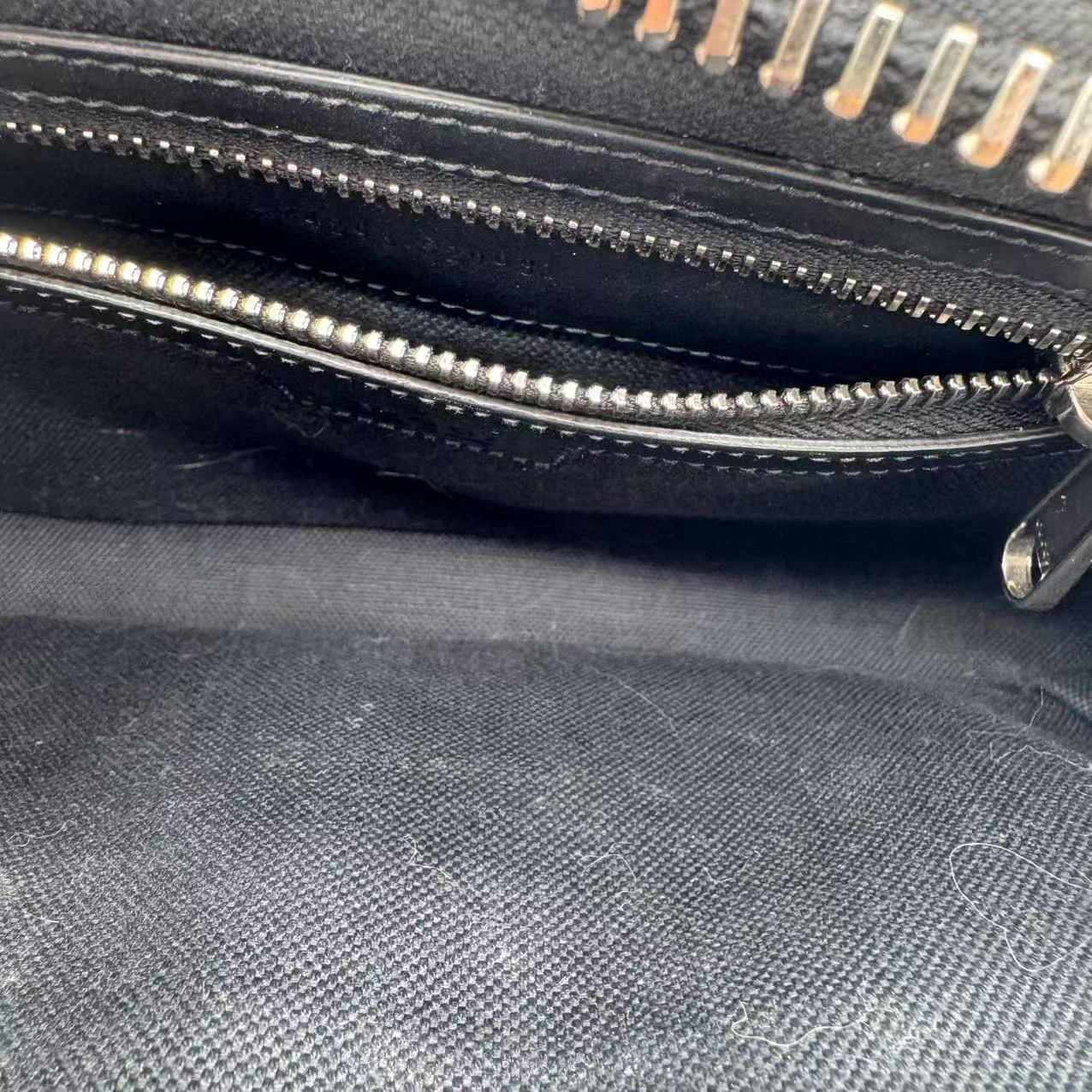 Gucci- Soft GG Supreme Monogram Web Belt Bag