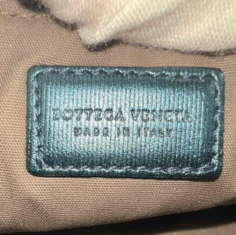 Bottega Veneta Intrecciato Clutch B24703