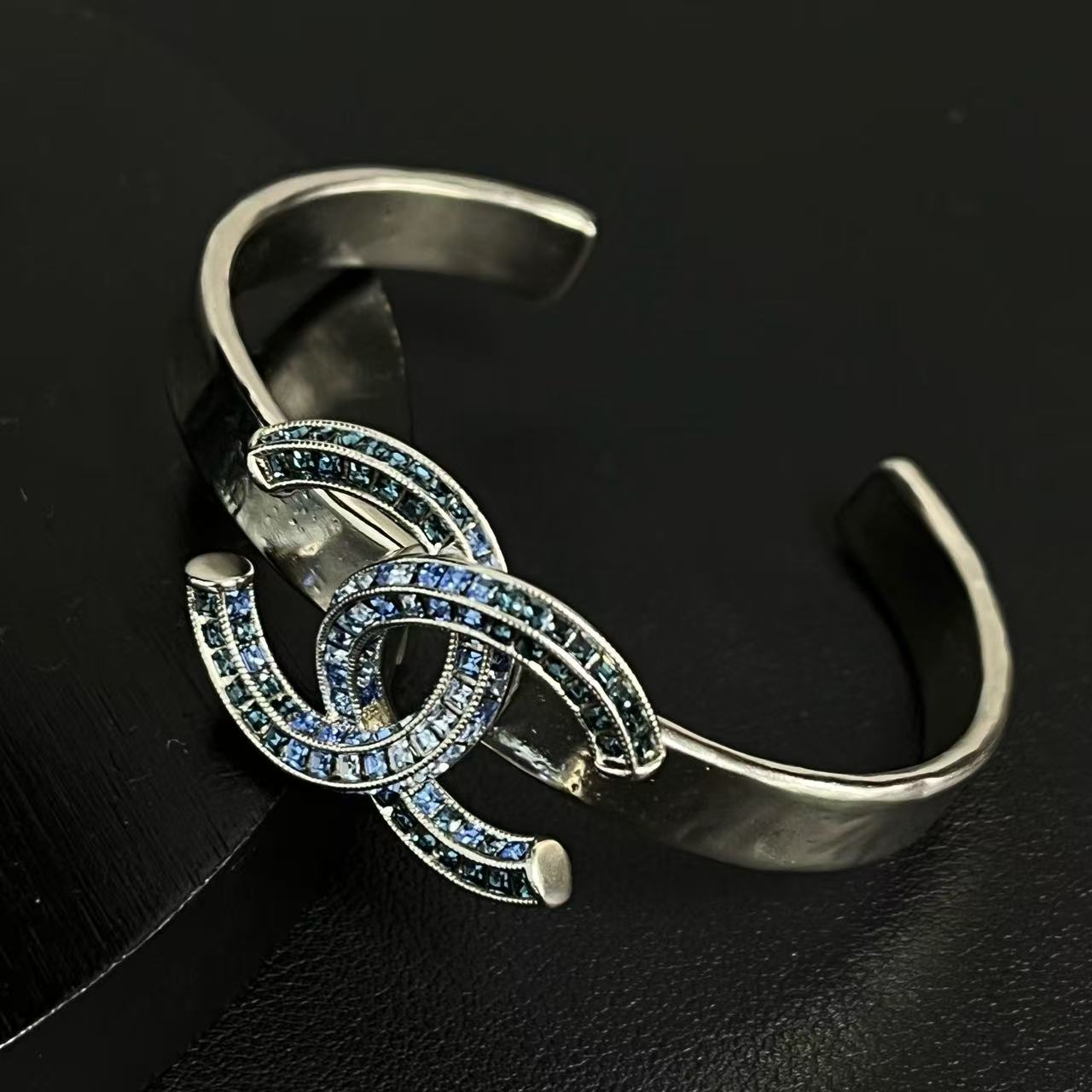 Chanel CC Logo Bracelet Twins LDJ4287