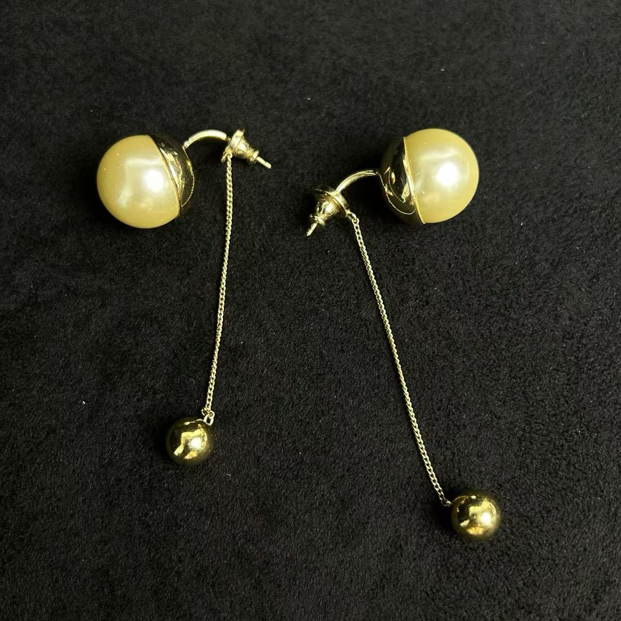 Tribales Logo Dangle Chain Earrings Metal with Faux Pearls Twins LDJ3743