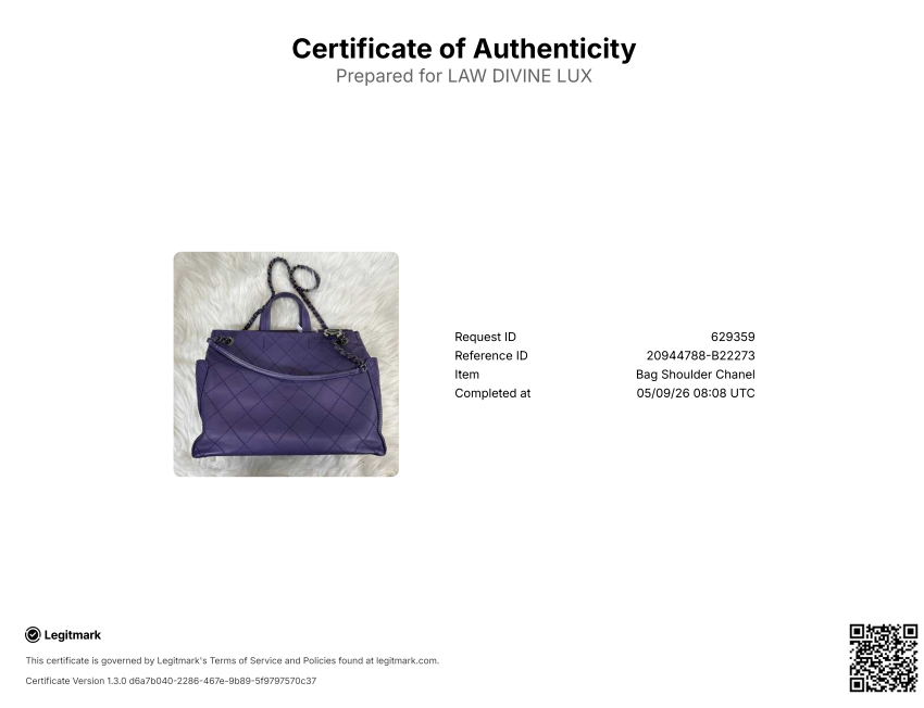 CC Pocket Tote Quilted Calfskin Medium Twins B22273