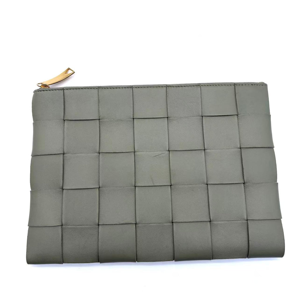 Cassette Clutch Intrecciato Leather