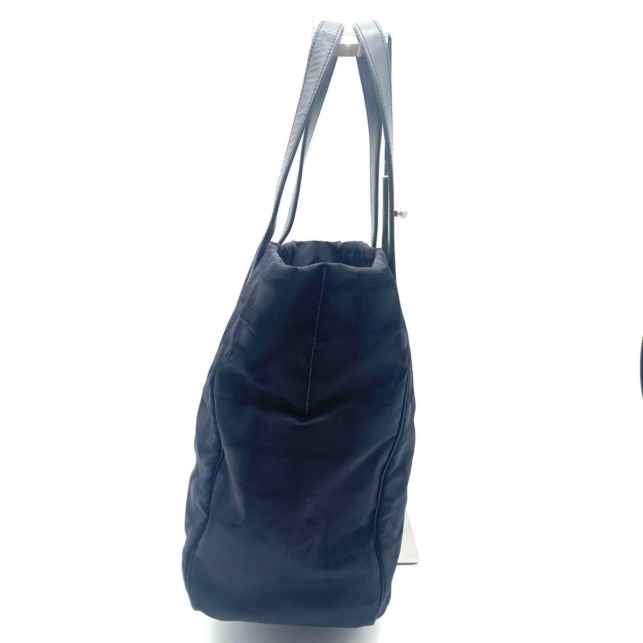 Canvas tote