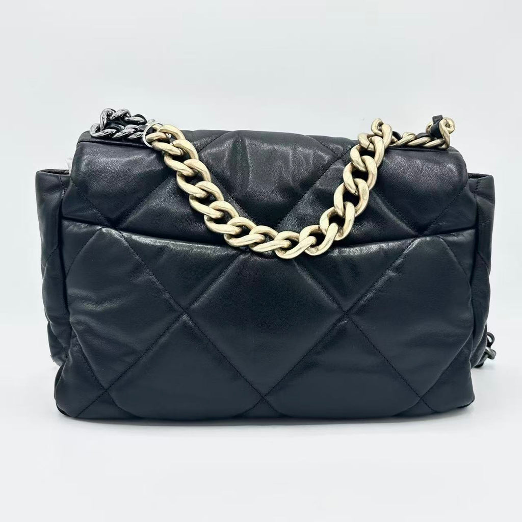 19 Flap Lambskin Large