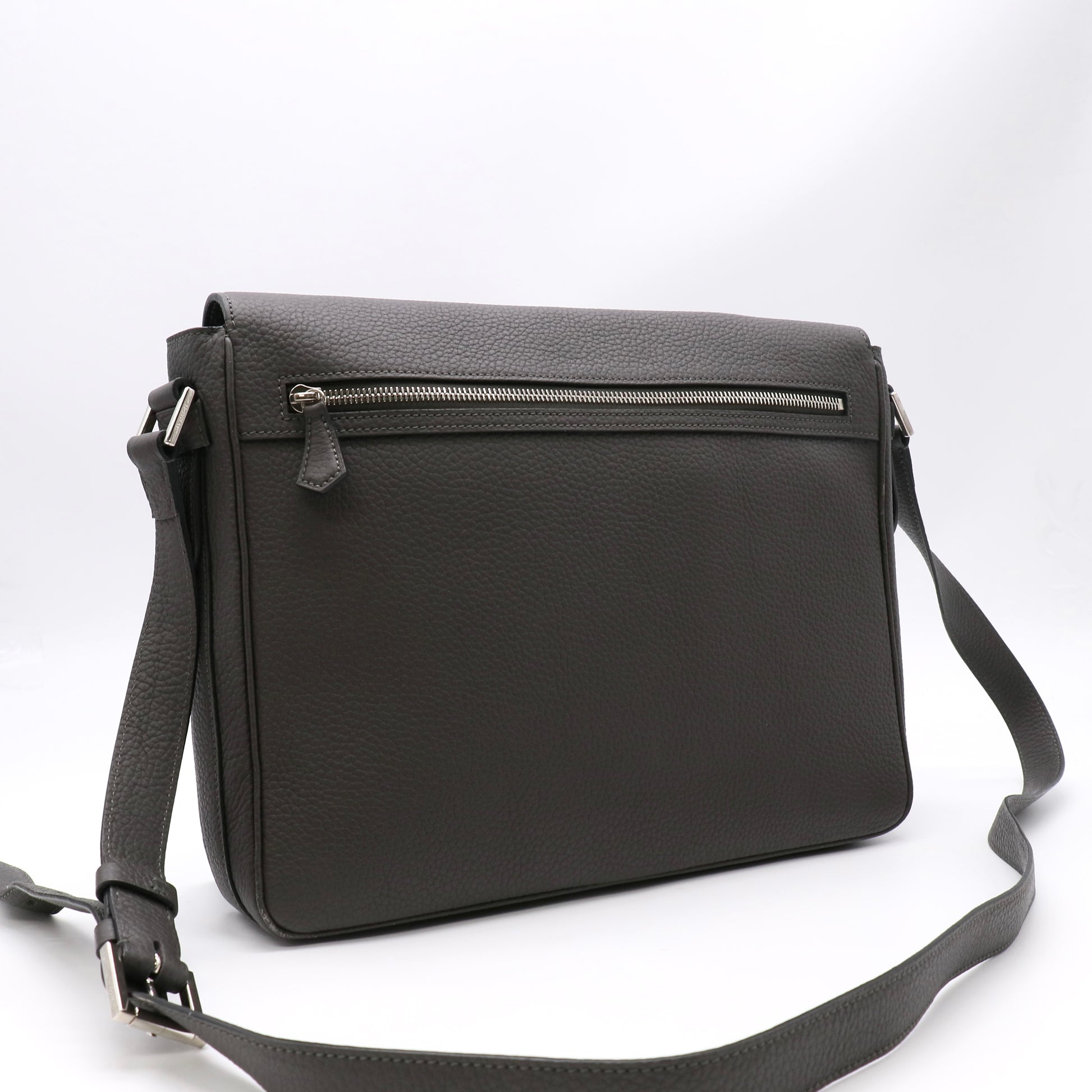 Moynat Leather Messenger Bag Twins LDJ5742
