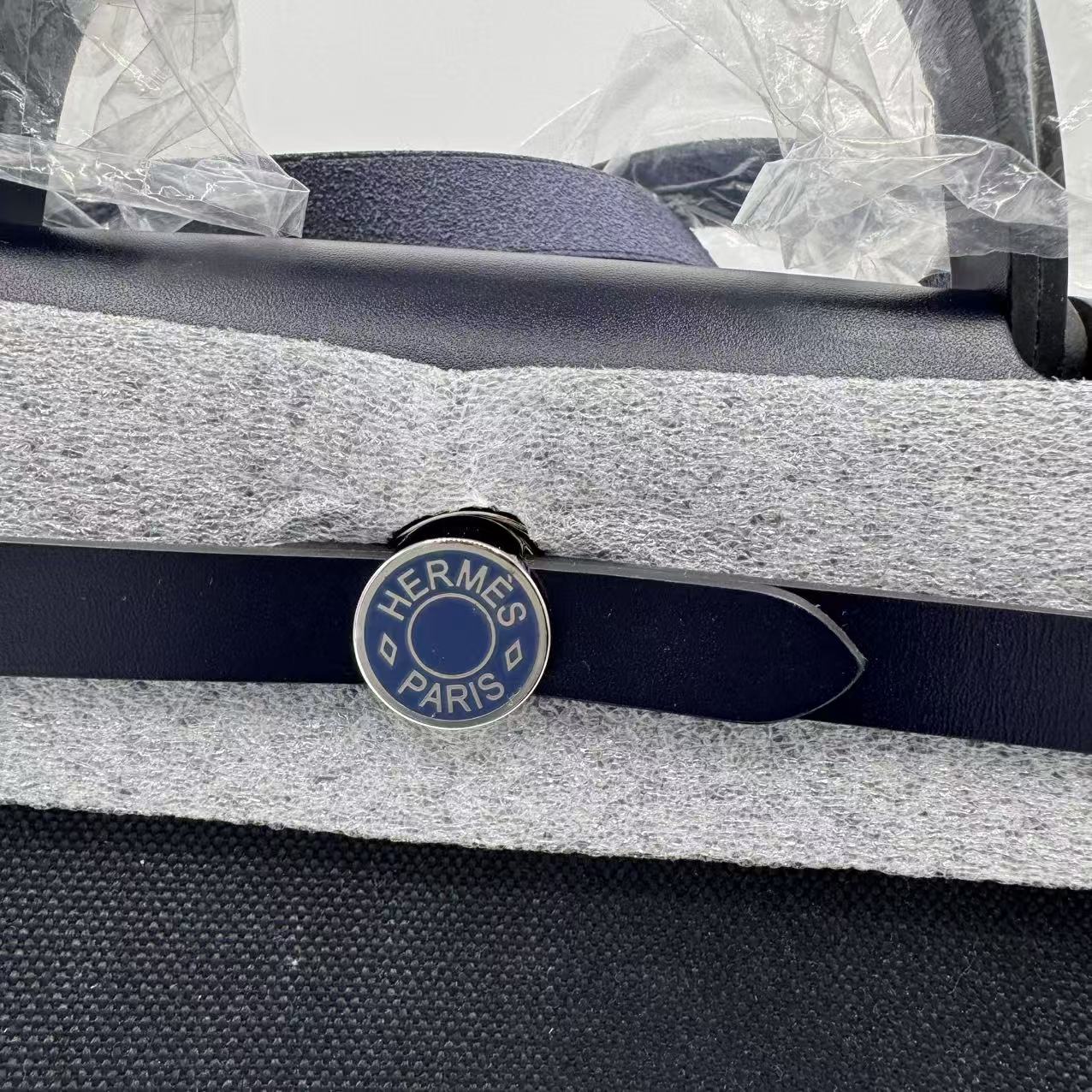 Hermès- Military Toile Vache Hunter Herbag Zip  PM Bleu Marine Black
