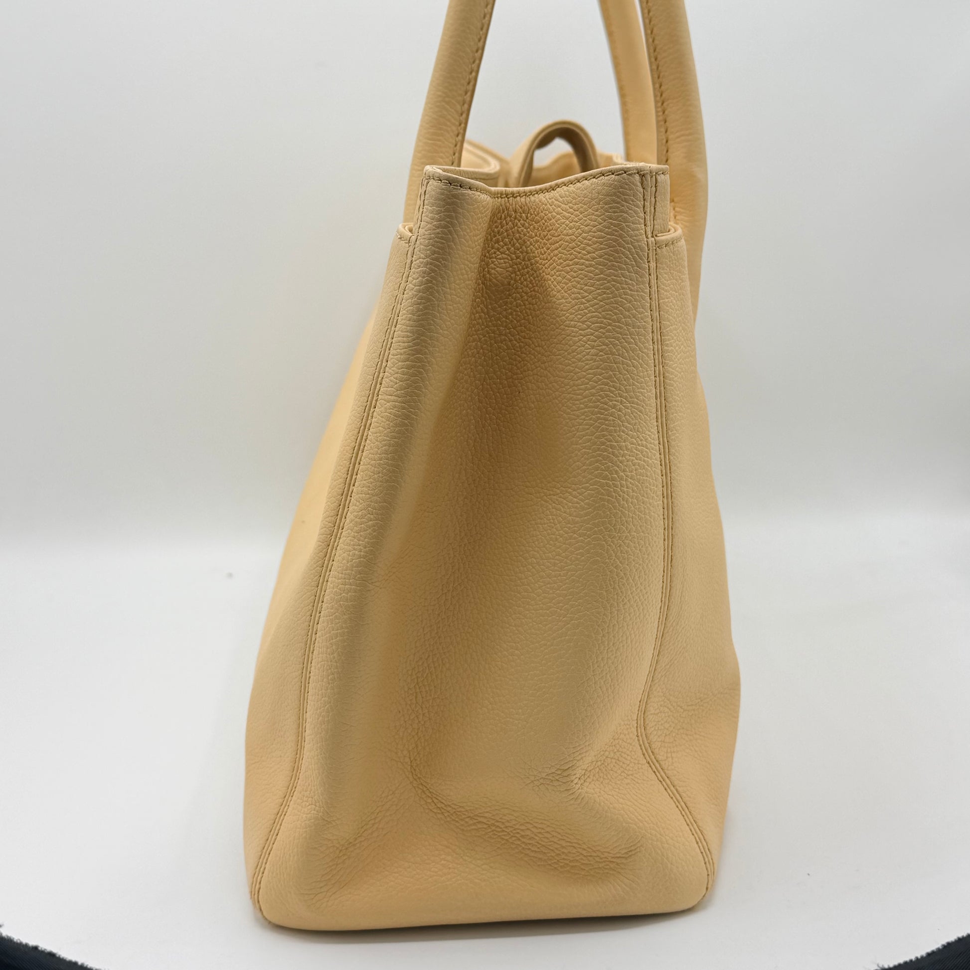 Cerf Executive Tote Leather Medium
