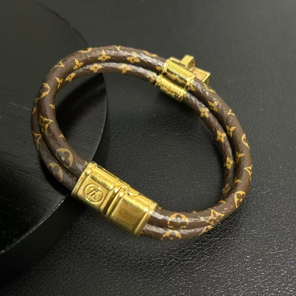 Louis Vuitton Monogram Trunk Bag Charm Bracelet twins LDZ341