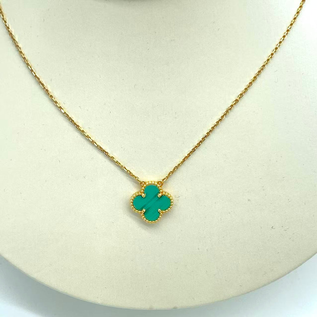 18K Yellow Gold Malachite Vintage Alhambra Pendant Necklace