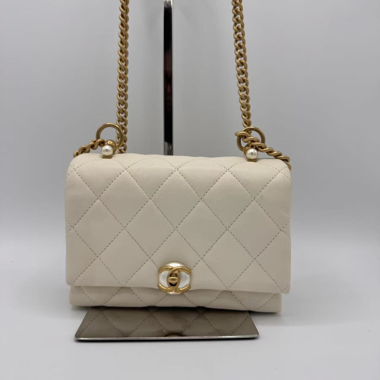 Chanel  Calfskin Quilted Accordion Pearl CC Flap Bag White