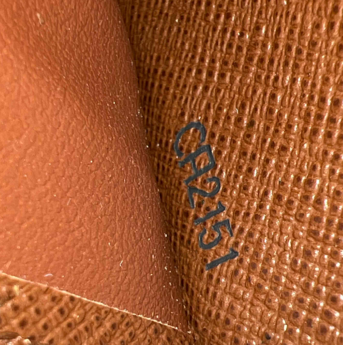 Louis Vuitton Monogram Canvas Zippy Wallet W23255