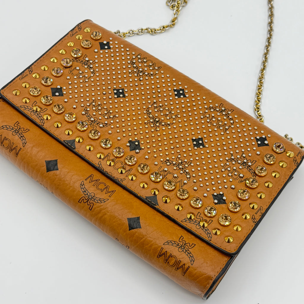 Visetos Studded Chain Wallet Cognac