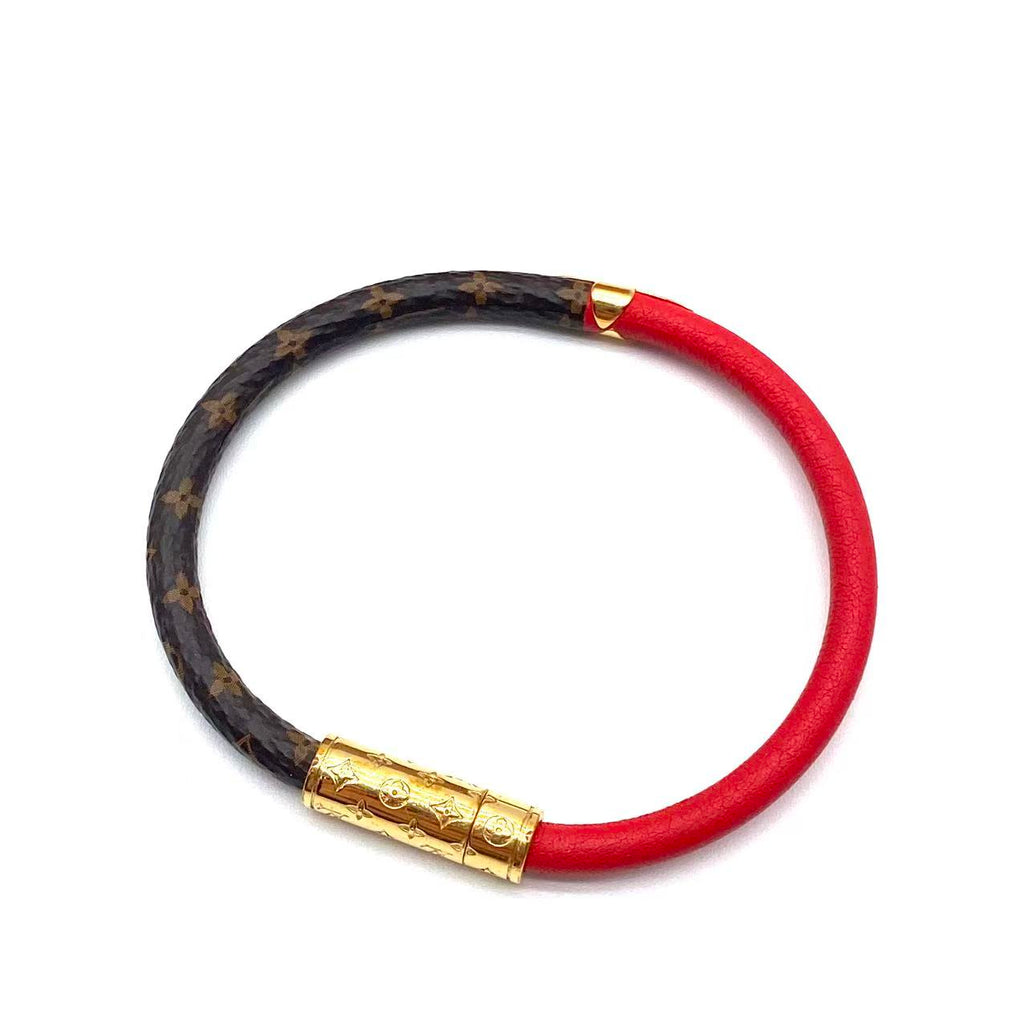 Daily Confidential Bracelet Red