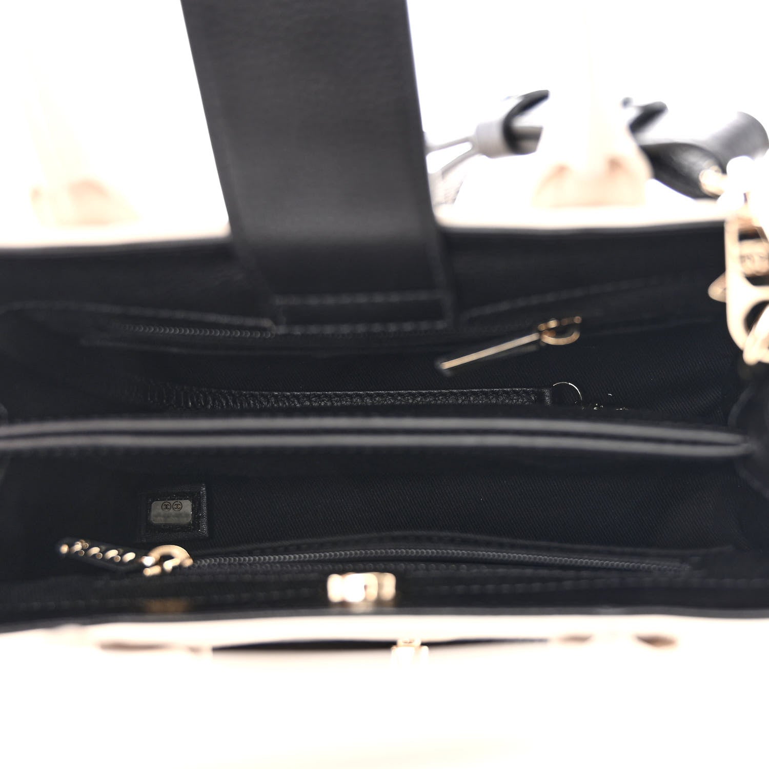 Neo Executive Tote Grained Calfskin Mini Twins