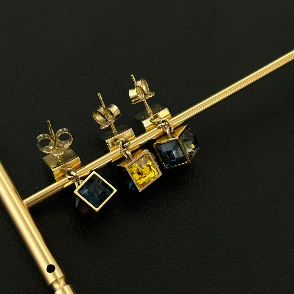 Louis Vuitton Swarovski Gamble Earring Set Sunset Gold twins LDJ4469