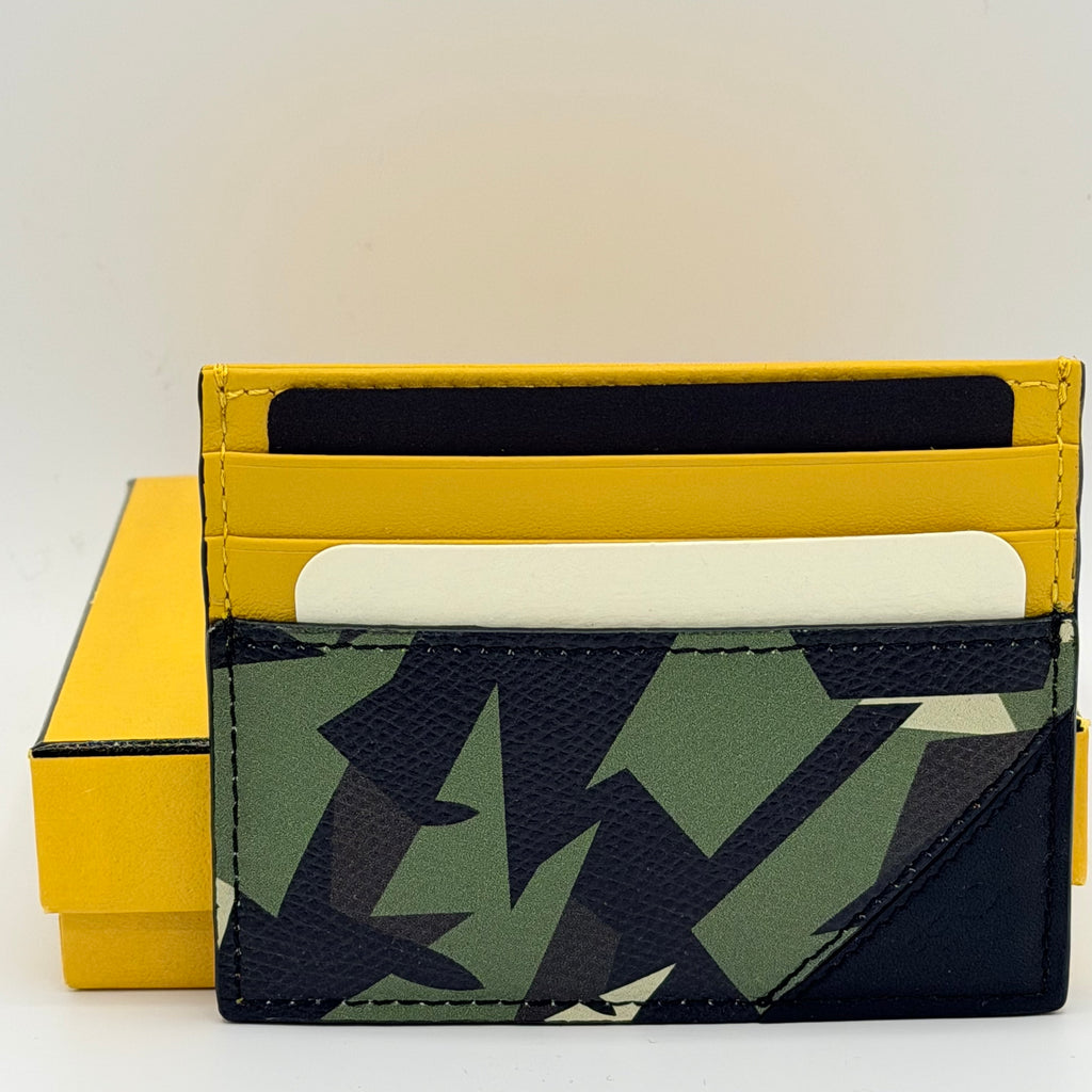 Camouflage Bugs Print Calf Leather Military Green Card Case