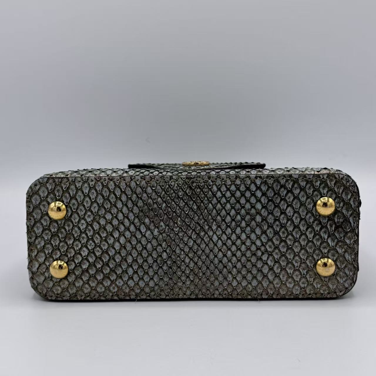Louis Vuitton Capucines Mini Bag