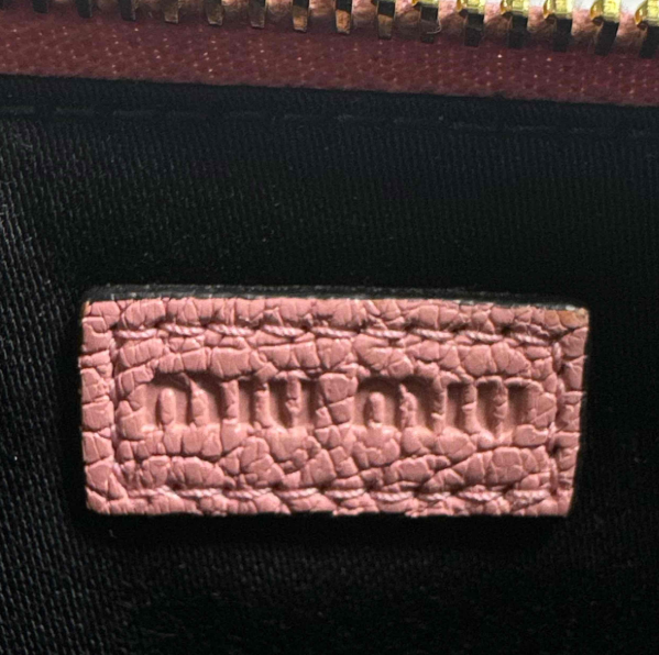Pink cardholder W23661