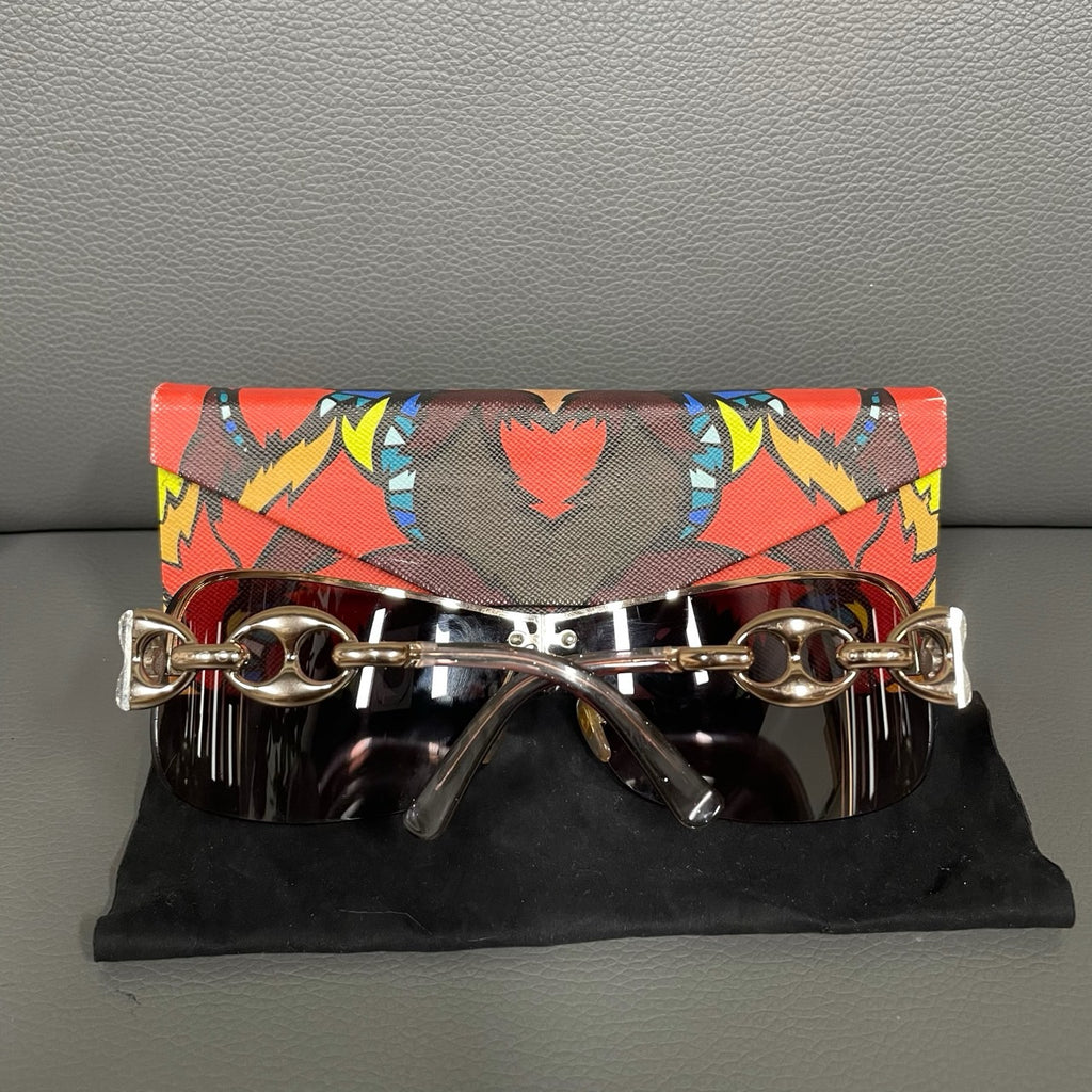Gucci  Marina Chain Accent Shield Sunglasses twins LDJ3893