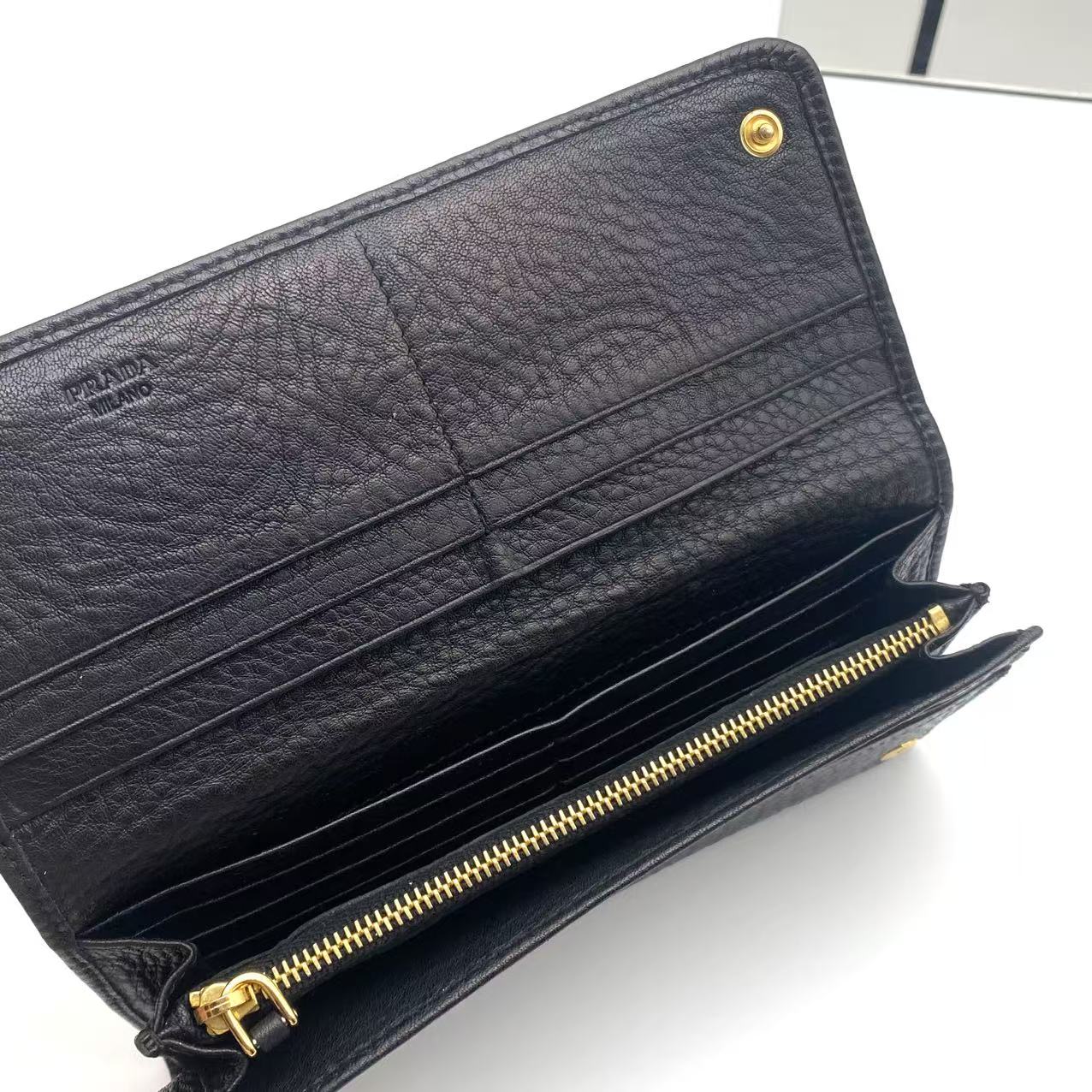Vitello Daino Leather Continental Wallet