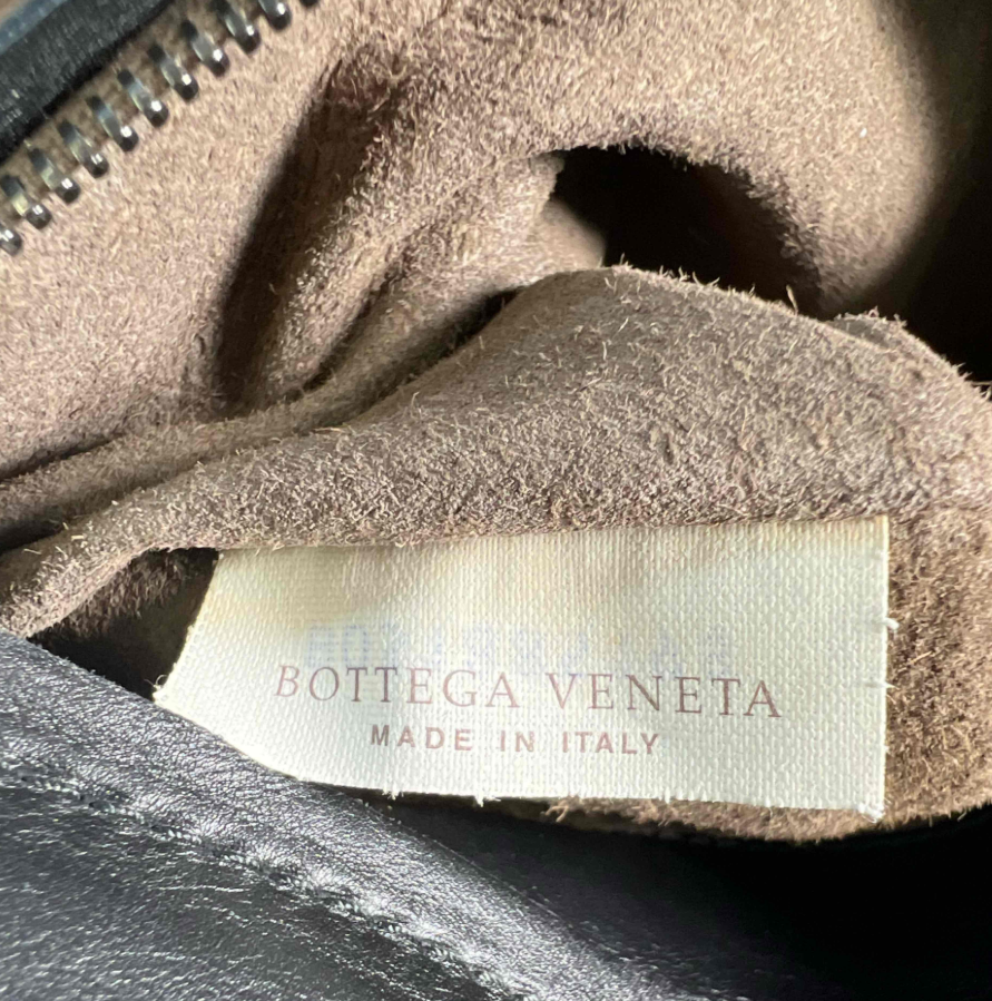 Bottega Veneta Medium Roma Tote B24412