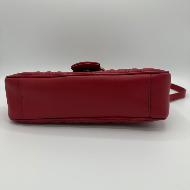 Calfskin Matelasse Mini GG Marmont Shoulder Bag Hibiscus Red