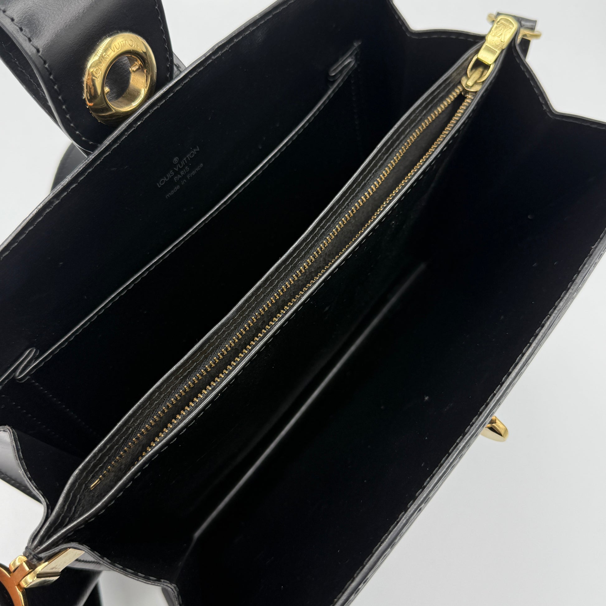 Epi Capuchin Shoulder Bag Black Vintage
