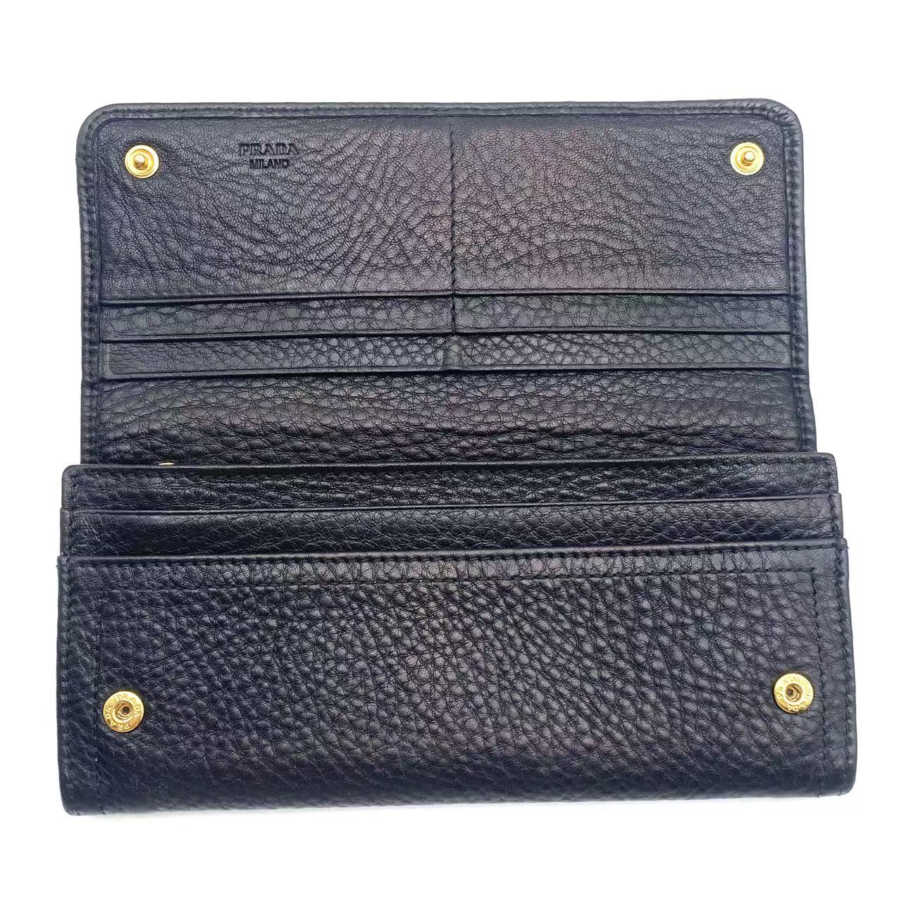 Vitello Daino Leather Continental Wallet
