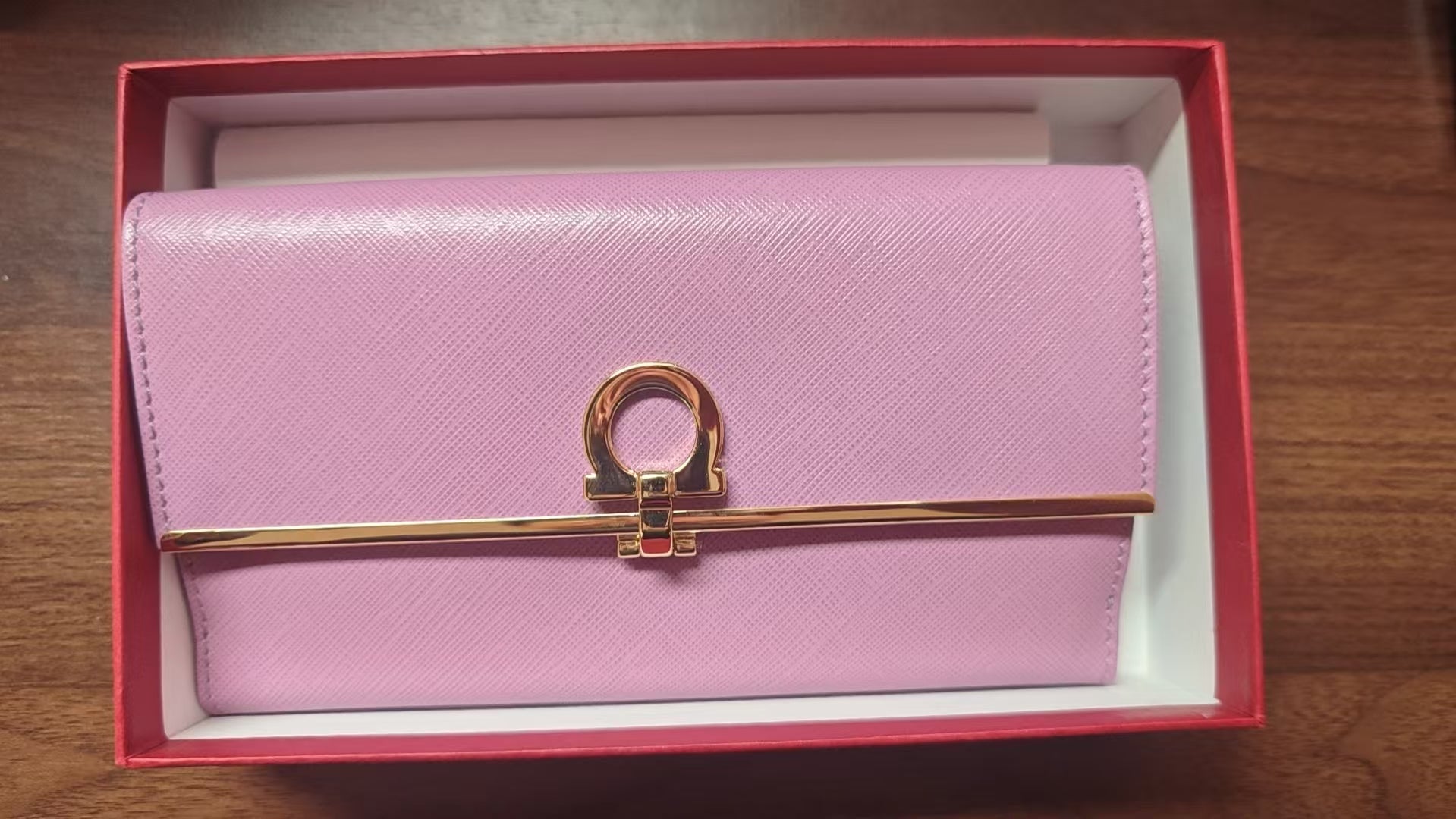 Salvatore Ferragamo Dusty Pink Leather Gancini Icona Continental Wallet twins W22494