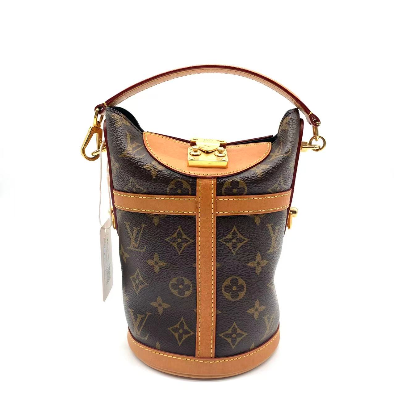 Duffle leather handbag