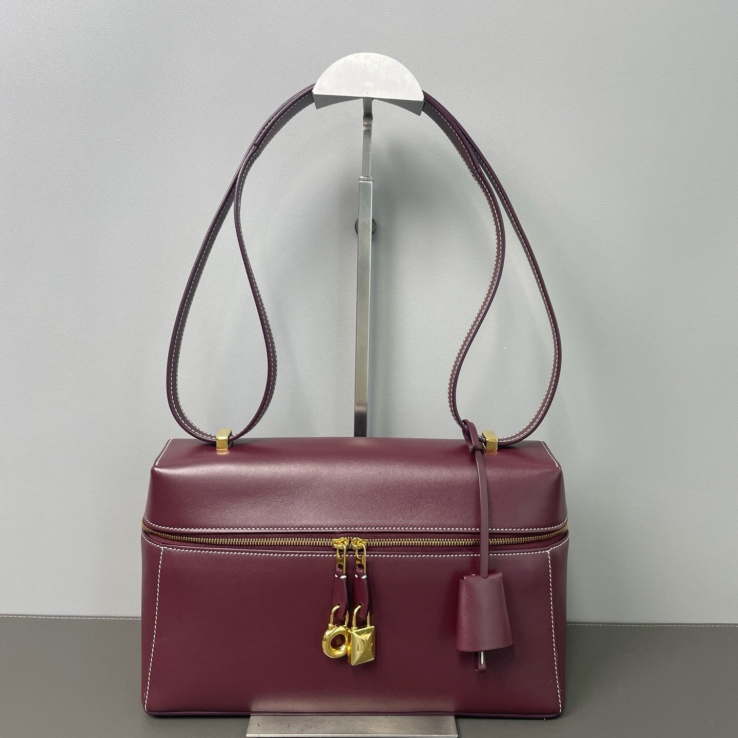 Newest Extra Bag L27 Smooth Calfskin Azuki Beans/Sun Gold Twins LDJ3480