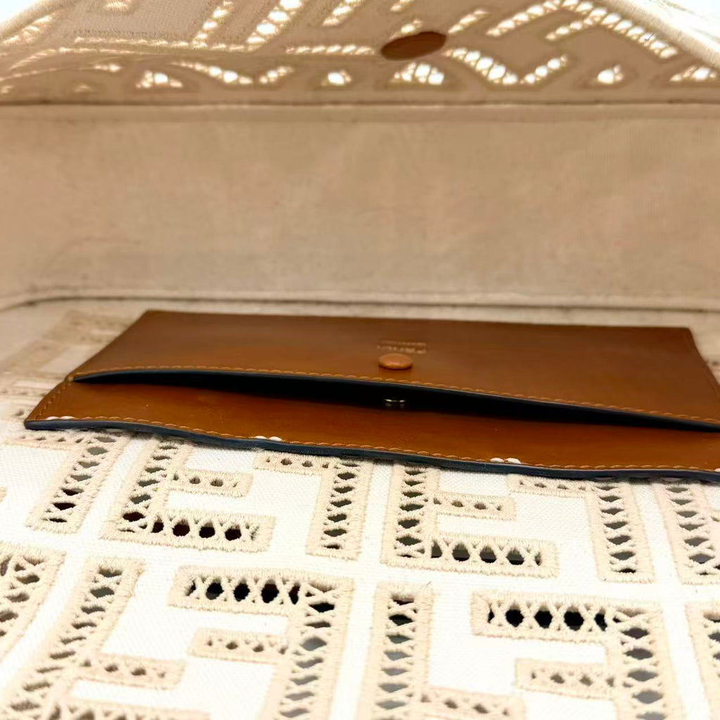 Baguette FF Crochet Raffia Bag