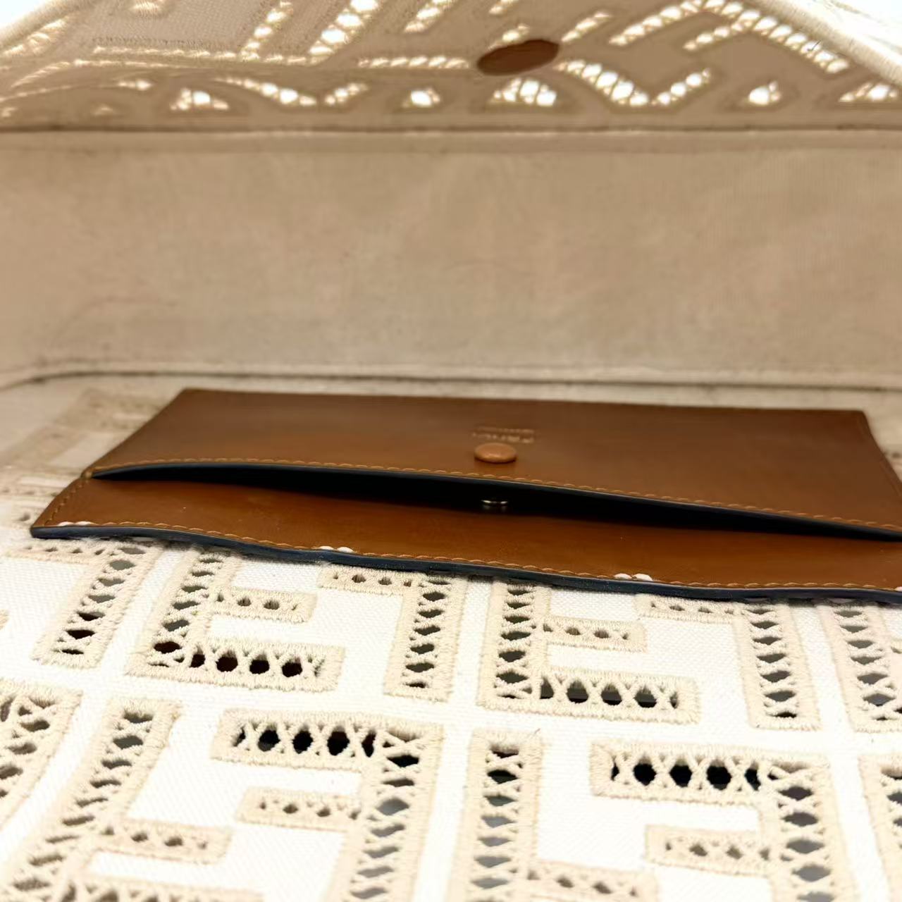 Baguette FF Crochet Raffia Bag