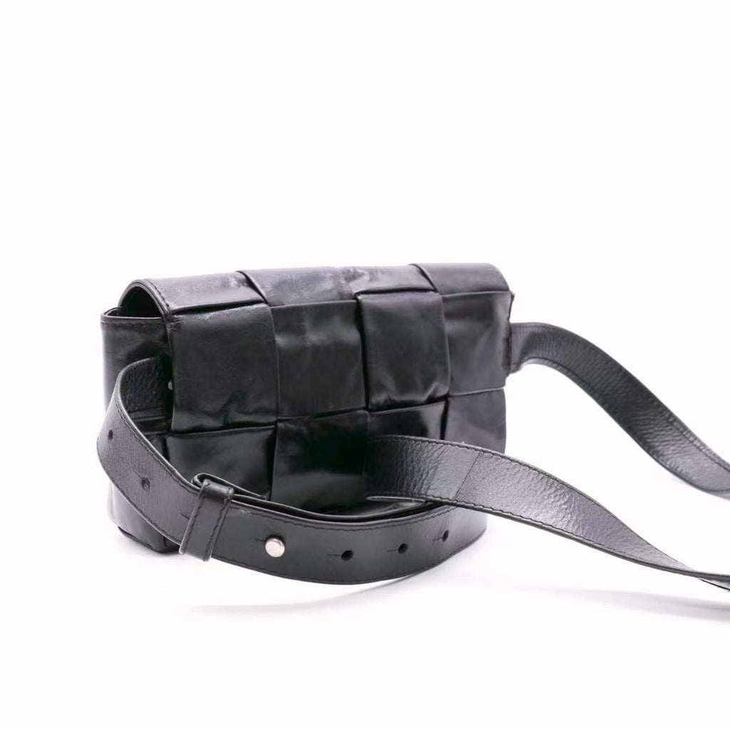 Bottega Veneta Paper Calfskin Maxi Intreccio Cassette  Bag twins LDJ5765